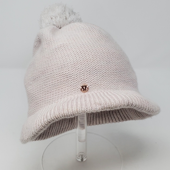 LULULEMON 100% MERINO WOOL PINK POM POM BEANIE HAT TOQUE  KNITWEAR WOMEN OS - Picture 2 of 14